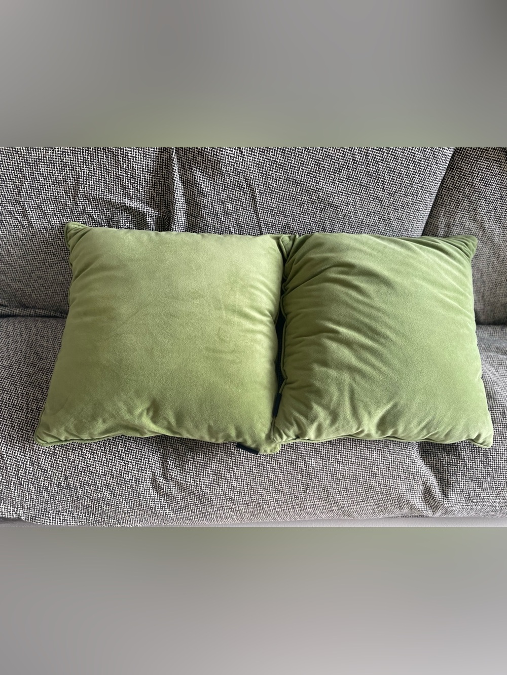 Home Collection Olive Green Throw Pillow Pair